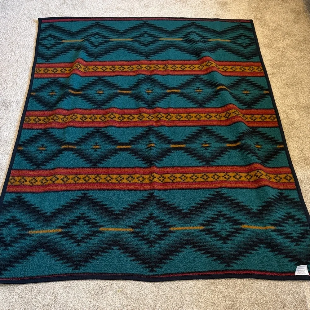 TWO Vintage Biederlack Southwestern Aztec Patterned Blankets Reversible 55”x74”